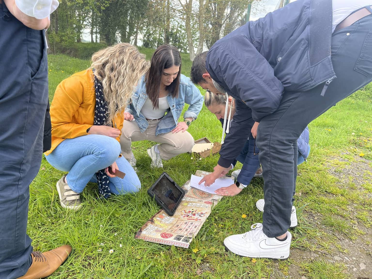Chasse au Trésor ou Cube Challenges : quelle différence chez Team Square ?
